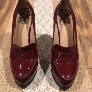 Pour La Victoire Penny Loafer Platform Heel Sz 9.5